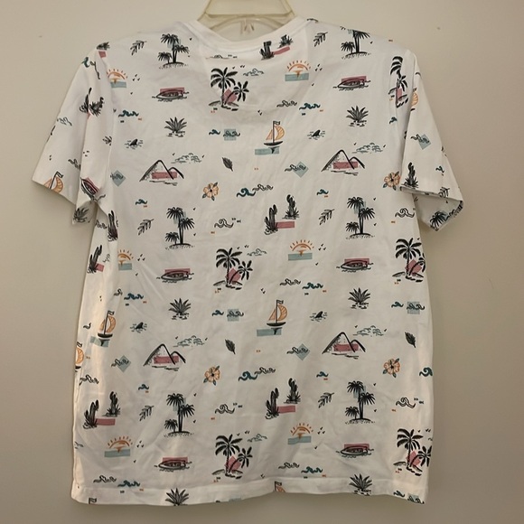 3 for $25! Free planet cotton print tee, size small - Picture 4 of 5